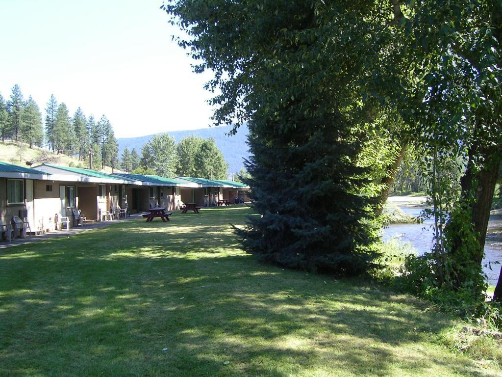 Johnny'S Motel Grand Forks Exterior foto